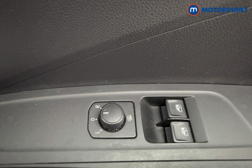 Skoda Fabia Colour Edition Manual Petrol Hatchback - Stock Number (1570641) - 22nd supplementary image