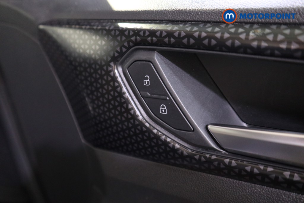 Volkswagen T-Cross SEL Manual Petrol SUV - Stock Number (1570801) - 10th supplementary image