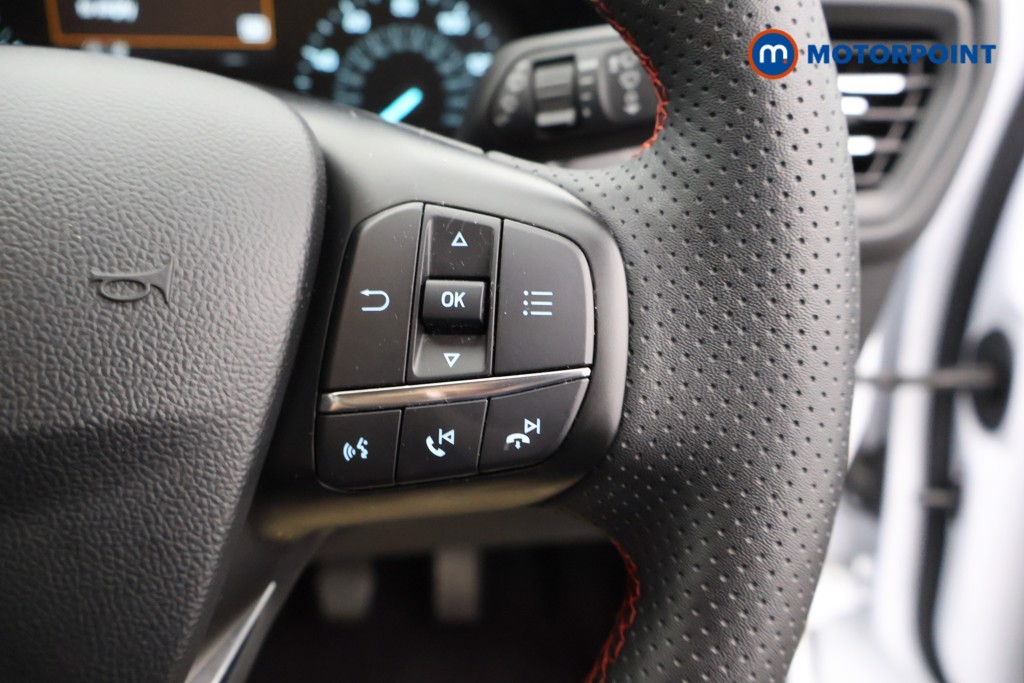 Ford Focus St-Line Style Manual Petrol Hatchback - Stock Number (1570877) - 3rd supplementary image