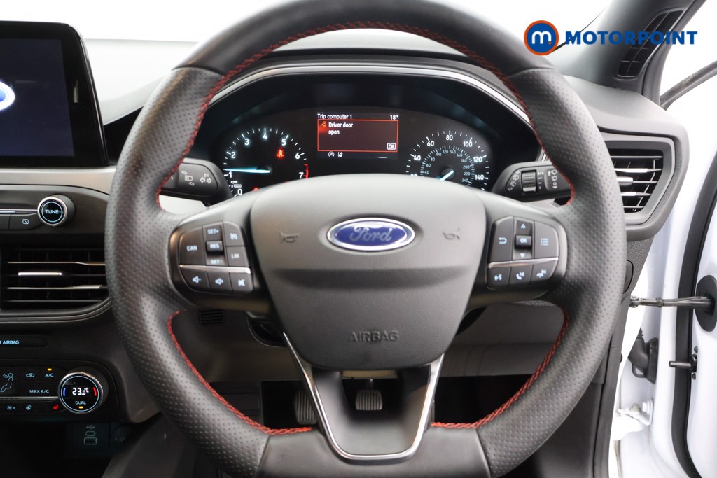 Ford Focus St-Line Style Manual Petrol Hatchback - Stock Number (1570877) - 1st supplementary image