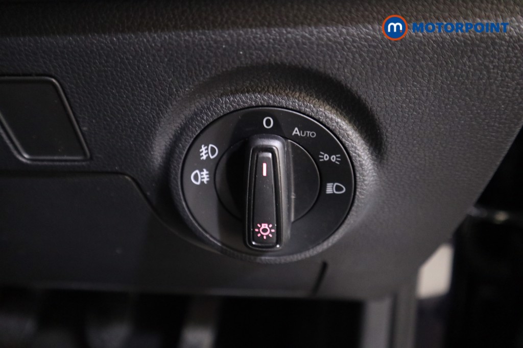 Seat Ibiza Xcellence Lux Manual Petrol Hatchback - Stock Number (1571168) - 9th supplementary image