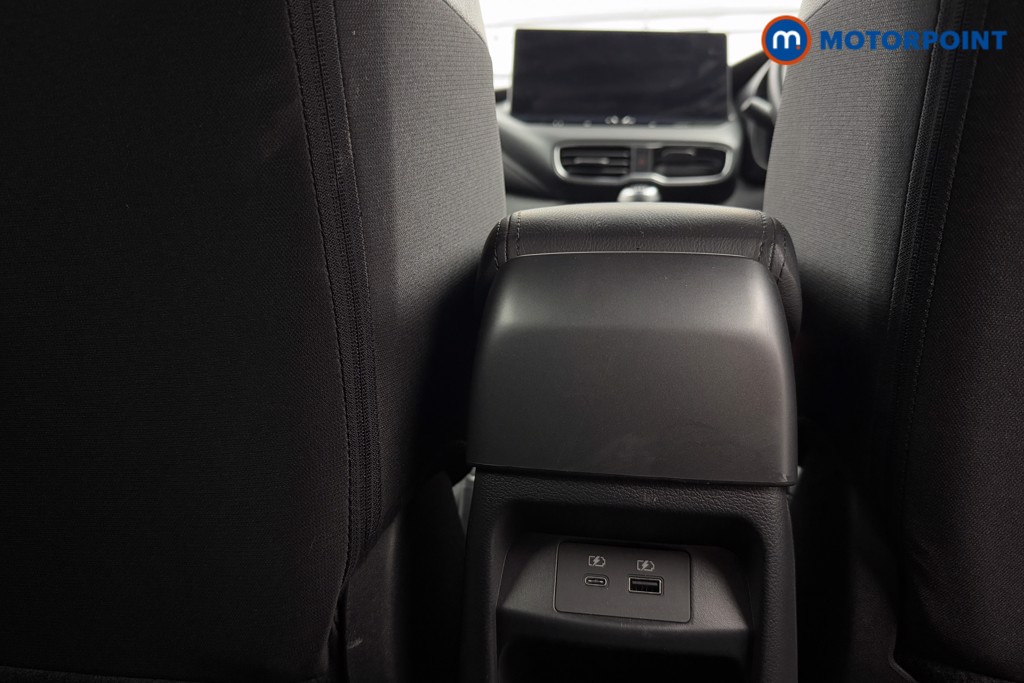 Nissan Juke N-Connecta Manual Petrol SUV - Stock Number (1571261) - 24th supplementary image