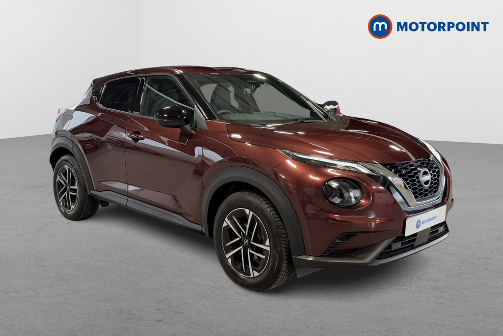 Nissan Juke N-Connecta Manual Petrol SUV - Stock Number (1571261) - Drivers side front corner