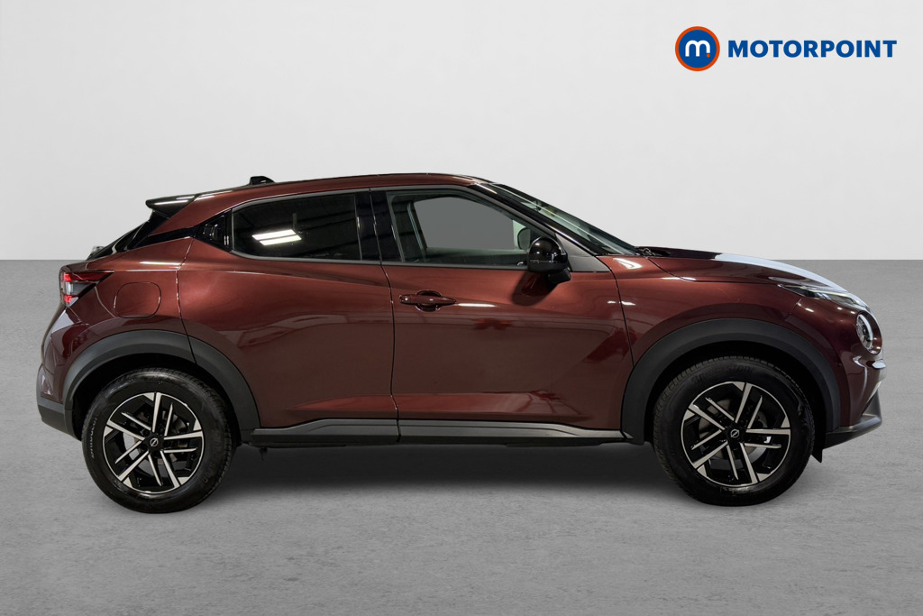 Nissan Juke N-Connecta Manual Petrol SUV - Stock Number (1571261) - Drivers side