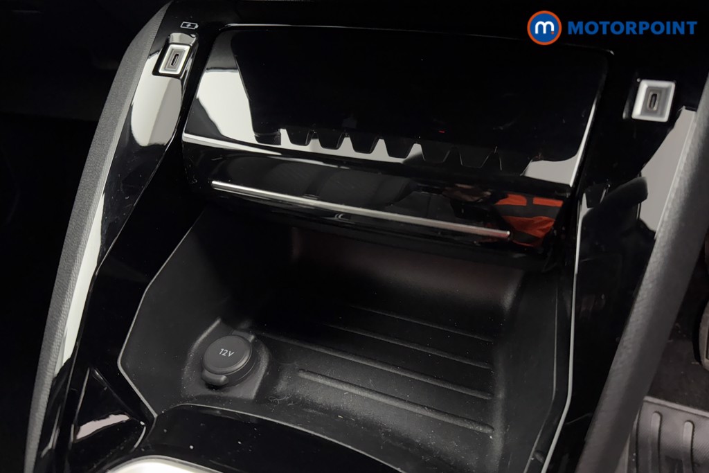 Peugeot 2008 Allure Manual Petrol SUV - Stock Number (1571585) - 13th supplementary image