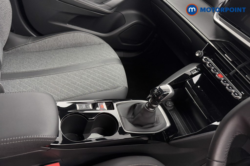 Peugeot 2008 Allure Manual Petrol SUV - Stock Number (1571585) - 17th supplementary image