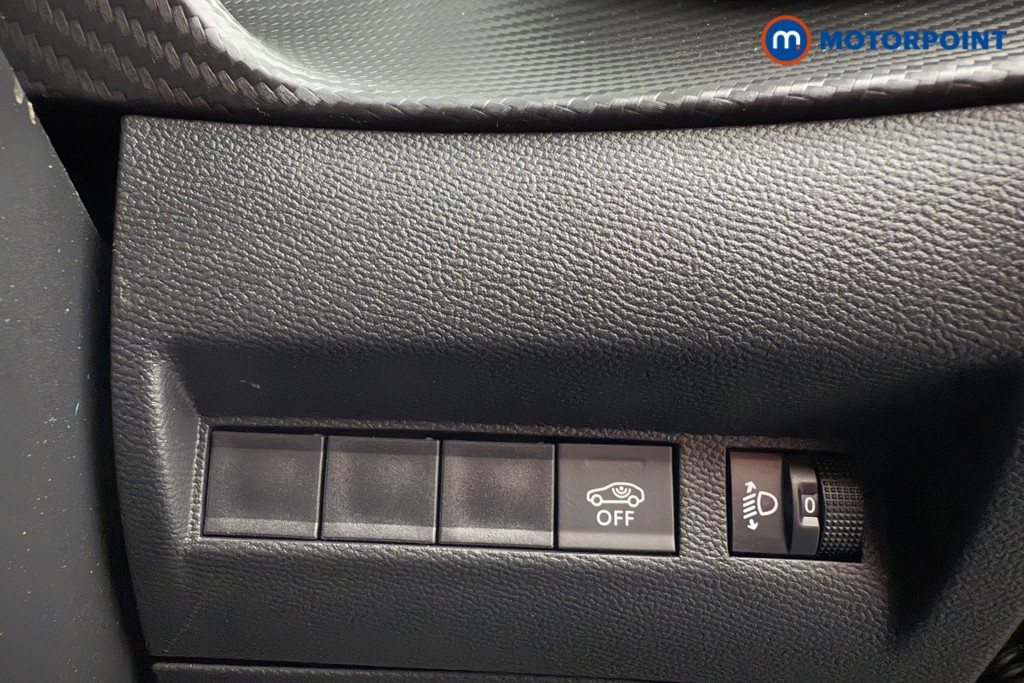 Peugeot 2008 Allure Manual Petrol SUV - Stock Number (1571585) - 18th supplementary image