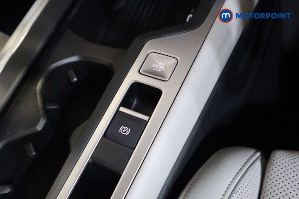 Volkswagen Passat Life Automatic Petrol Plug-In Hybrid Estate - Stock Number (1573294) - 7th supplementary image