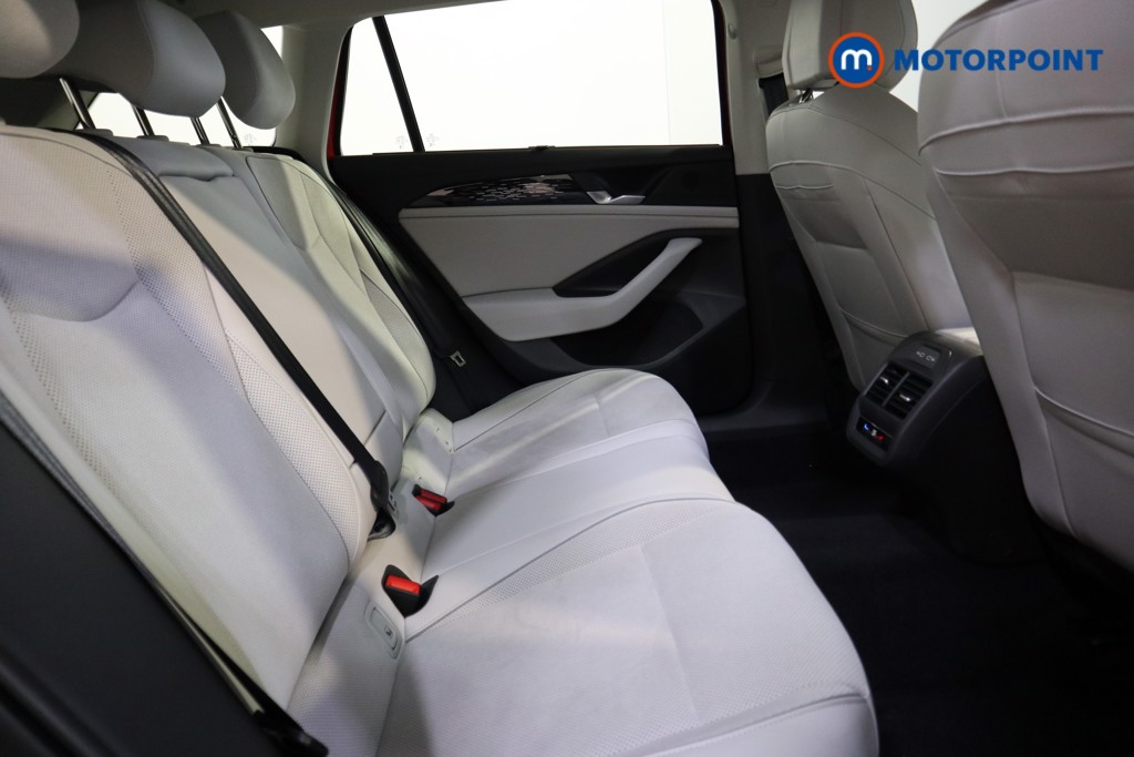 Volkswagen Passat Life Automatic Petrol Plug-In Hybrid Estate - Stock Number (1573294) - 14th supplementary image