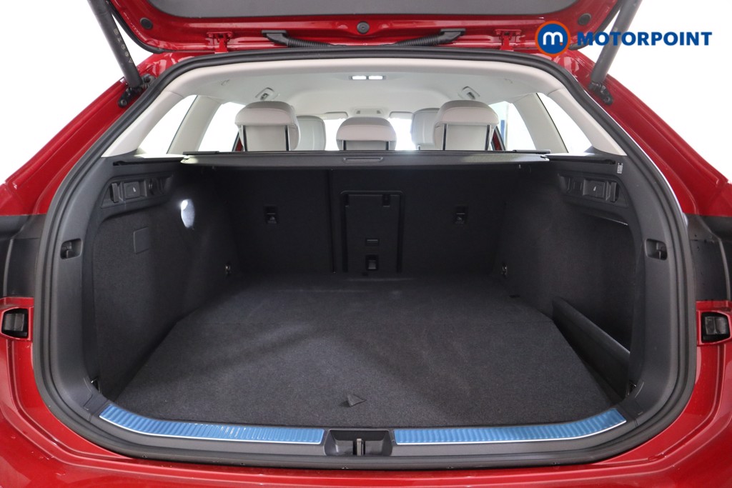 Volkswagen Passat Life Automatic Petrol Plug-In Hybrid Estate - Stock Number (1573294) - 15th supplementary image