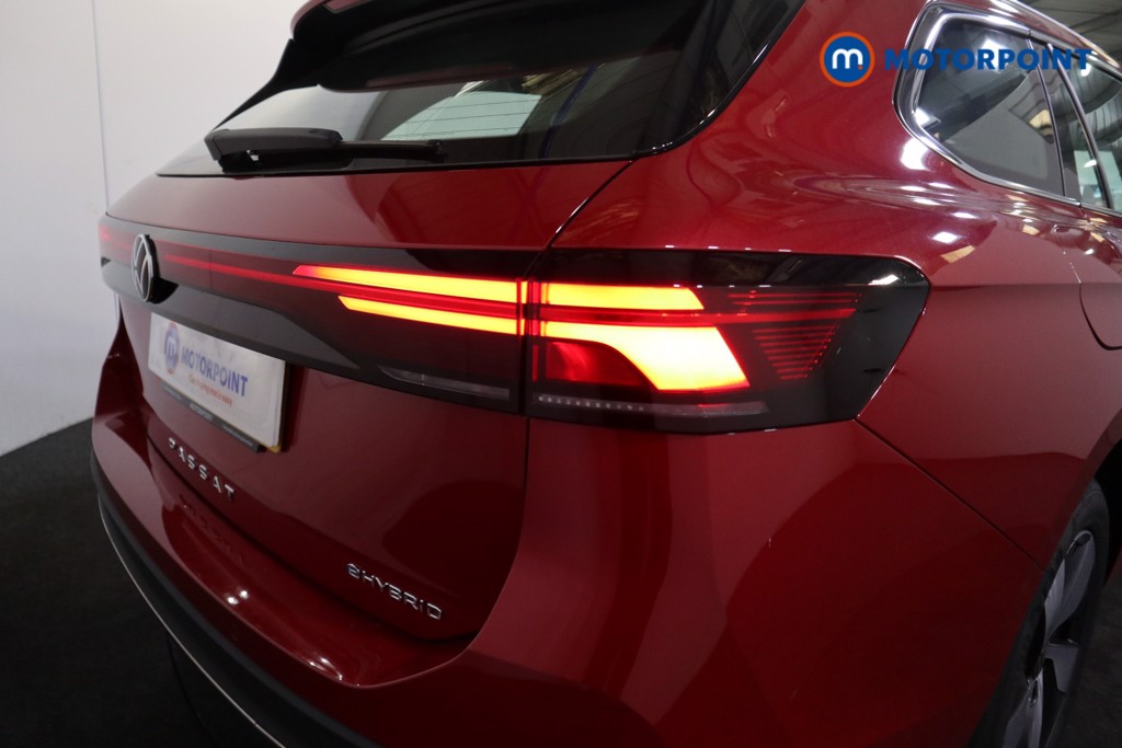 Volkswagen Passat Life Automatic Petrol Plug-In Hybrid Estate - Stock Number (1573294) - 24th supplementary image
