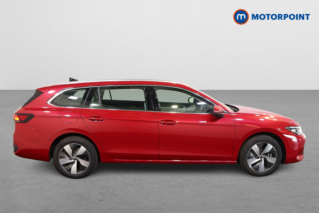 Volkswagen Passat Life Automatic Petrol Plug-In Hybrid Estate - Stock Number (1573294) - Drivers side