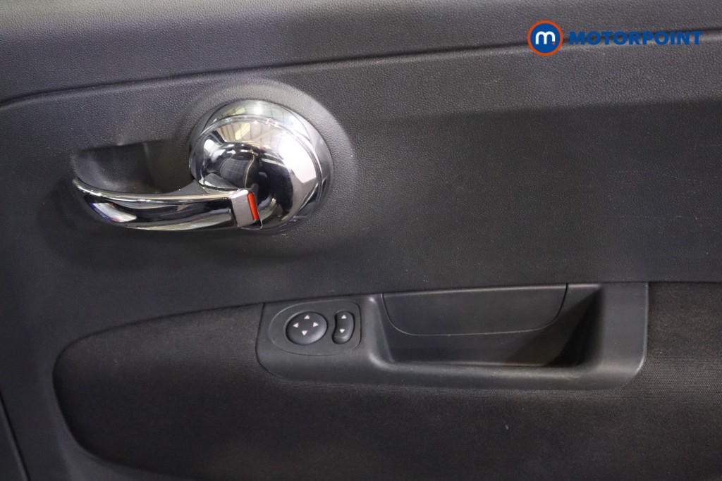 Fiat 500 Lounge Manual Petrol Hatchback - Stock Number (1573460) - 8th supplementary image