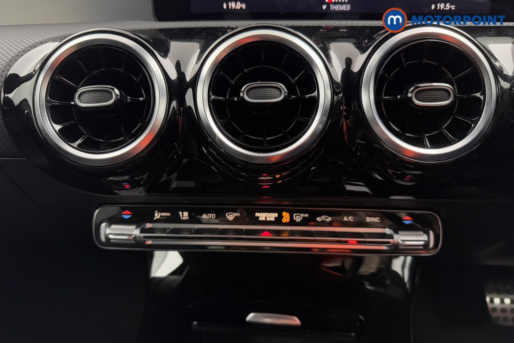 Mercedes-Benz CLA Amg Line Automatic Petrol Coupe - Stock Number (1573531) - 15th supplementary image