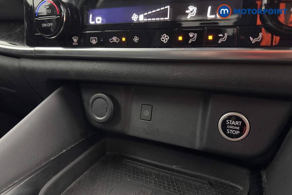 Nissan Qashqai N-Connecta Manual Petrol SUV - Stock Number (1573532) - 13th supplementary image