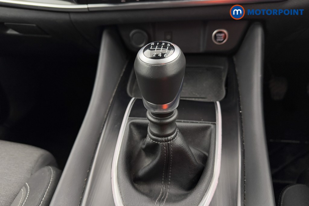 Nissan Qashqai N-Connecta Manual Petrol SUV - Stock Number (1573532) - 14th supplementary image