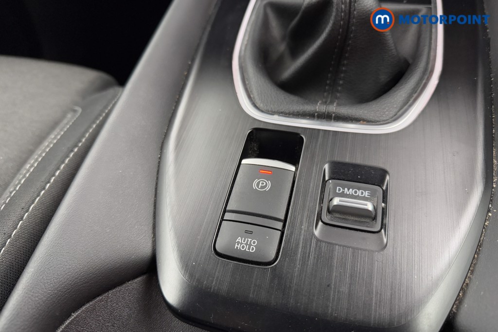 Nissan Qashqai N-Connecta Manual Petrol SUV - Stock Number (1573532) - 15th supplementary image