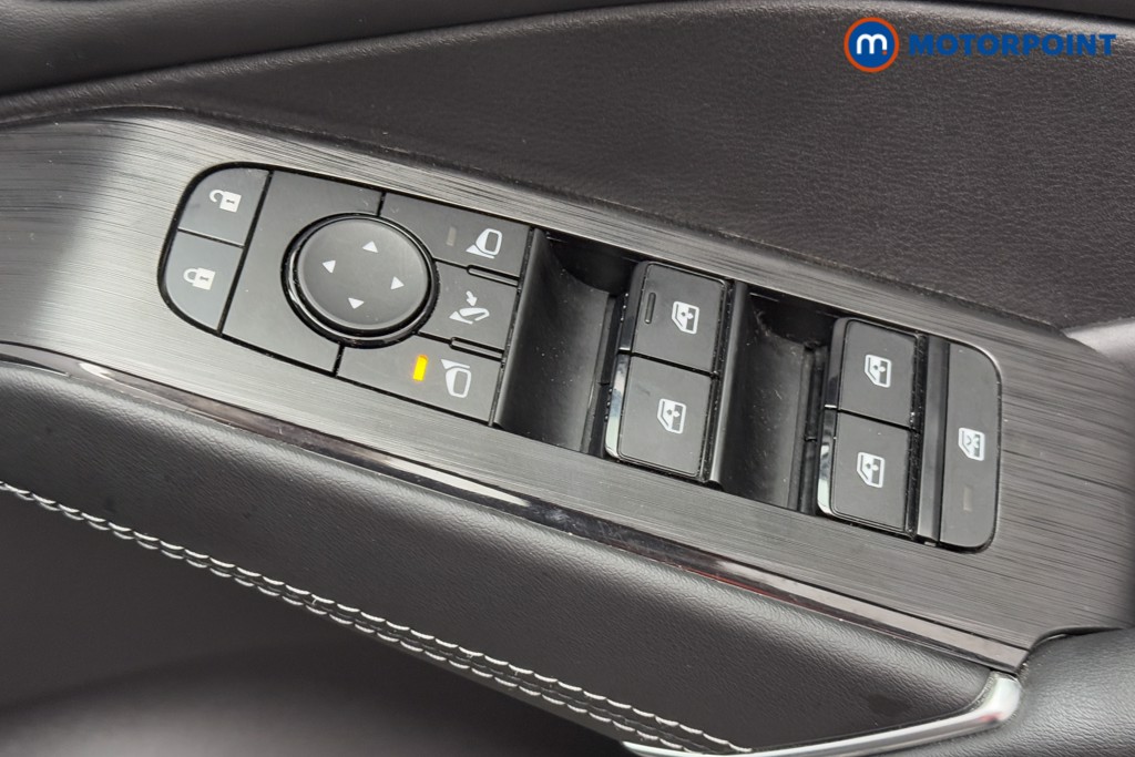Nissan Qashqai N-Connecta Manual Petrol SUV - Stock Number (1573532) - 20th supplementary image