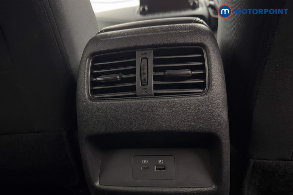 Nissan Qashqai N-Connecta Manual Petrol SUV - Stock Number (1573532) - 24th supplementary image