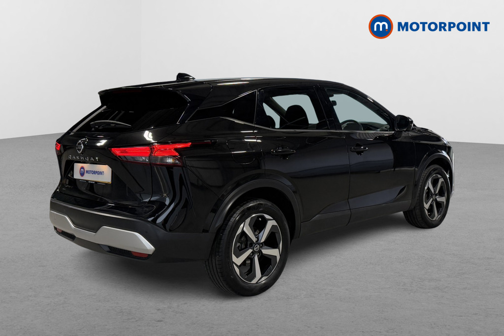 Nissan Qashqai N-Connecta Manual Petrol SUV - Stock Number (1573532) - Drivers side rear corner