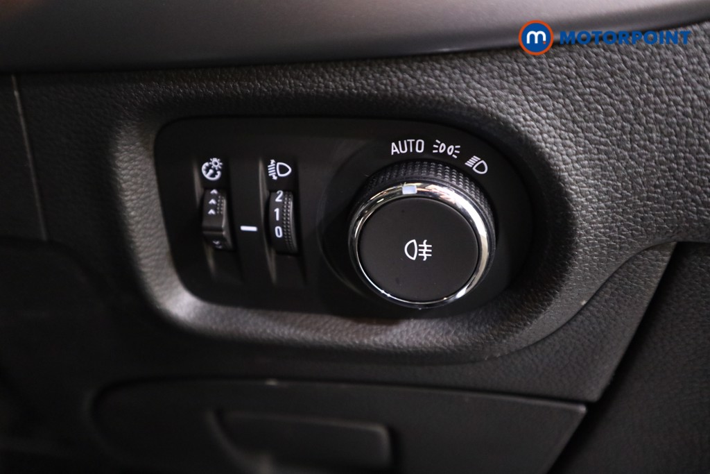 Vauxhall Astra Business Edition Nav Manual Diesel Hatchback - Stock Number (1573706) - 9th supplementary image
