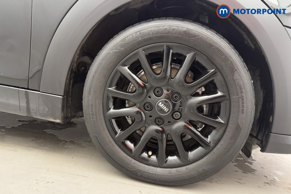 Mini Hatchback Cooper Classic Manual Petrol Hatchback - Stock Number (1573766) - 27th supplementary image