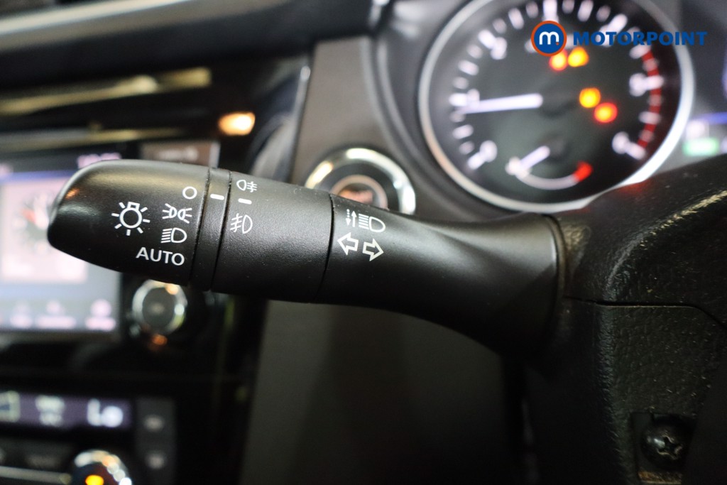 Nissan Qashqai Tekna-Plus Automatic Diesel SUV - Stock Number (1573959) - 15th supplementary image