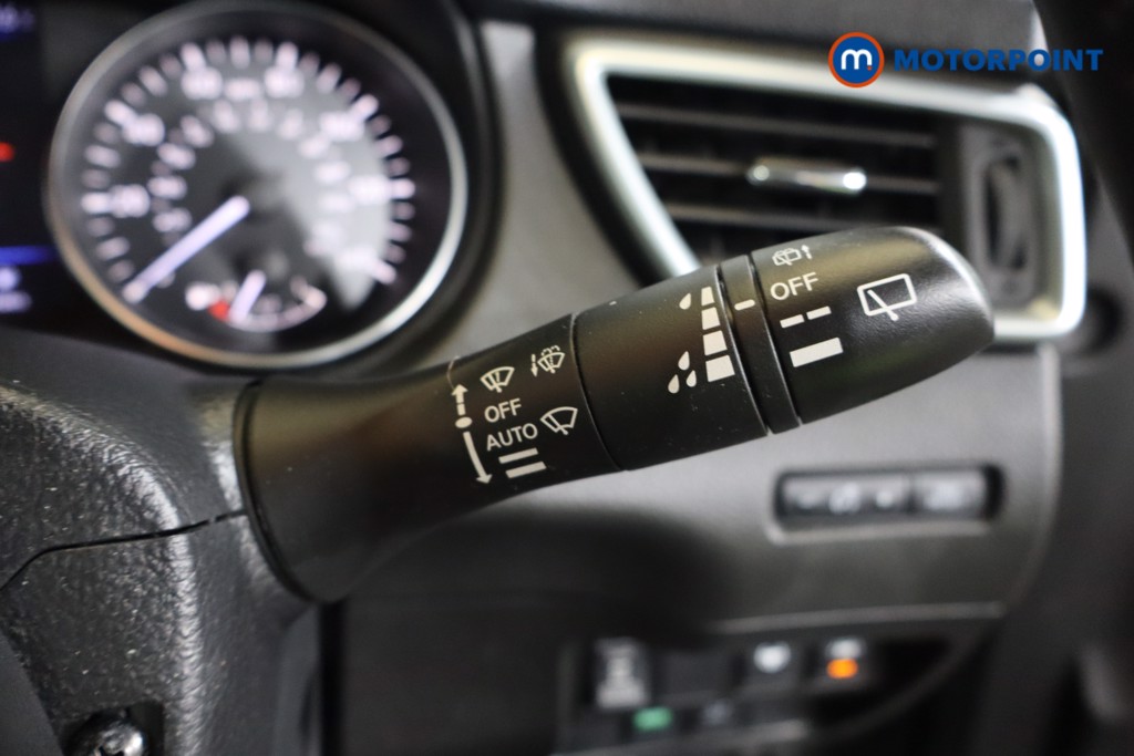 Nissan Qashqai Tekna-Plus Automatic Diesel SUV - Stock Number (1573959) - 16th supplementary image