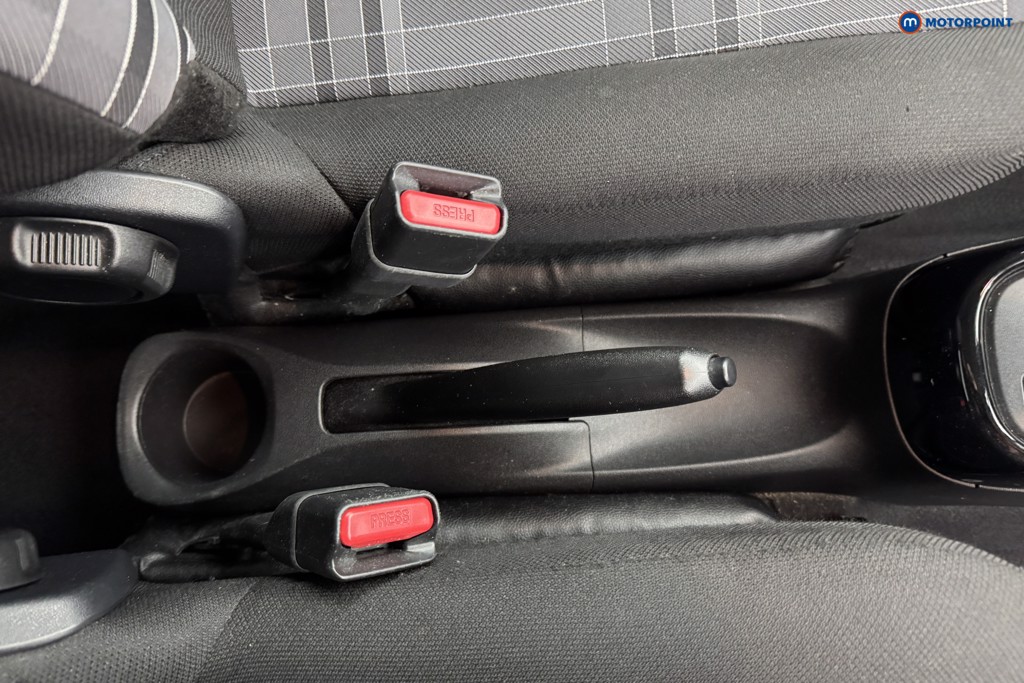 Peugeot 108 Allure Automatic Petrol Hatchback - Stock Number (1574366) - 12th supplementary image