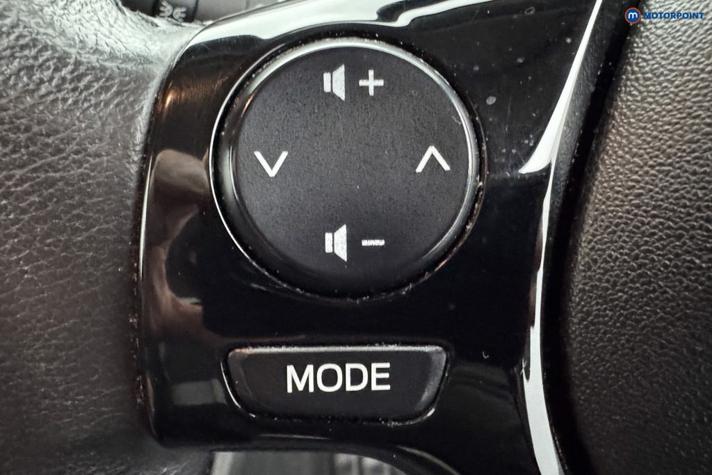 Peugeot 108 Allure Automatic Petrol Hatchback - Stock Number (1574366) - 17th supplementary image