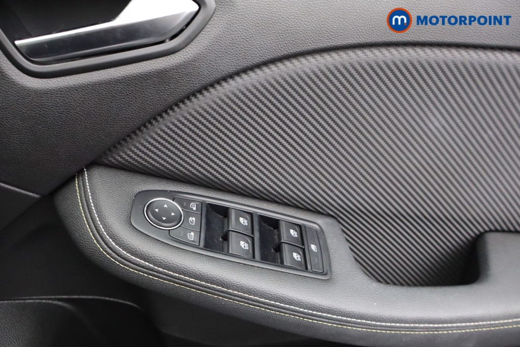 Renault Clio Engineered Automatic Petrol-Electric Hybrid Hatchback - Stock Number (1574678) - 13th supplementary image