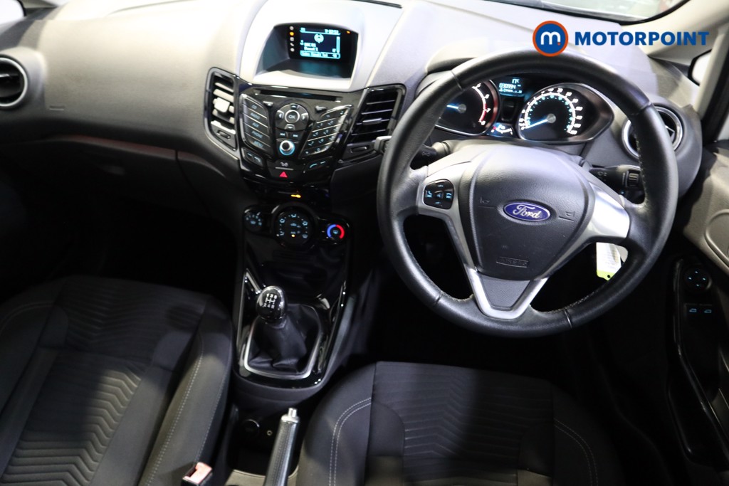 Ford Fiesta Zetec Manual Petrol Hatchback - Stock Number (1574902) - 1st supplementary image