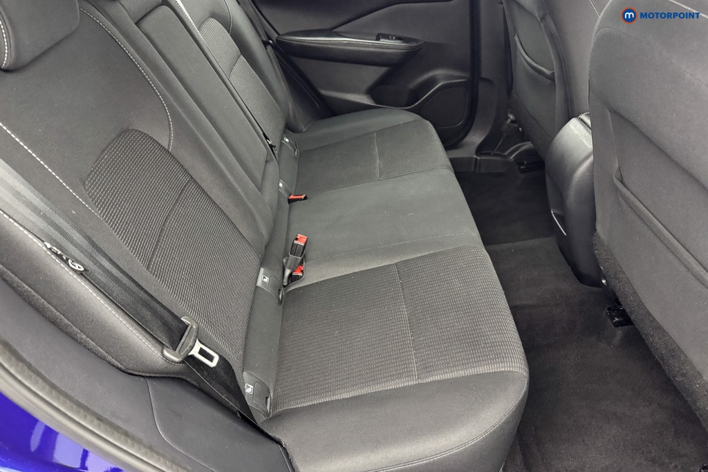Nissan Qashqai Acenta Premium Automatic Petrol SUV - Stock Number (1575393) - 4th supplementary image