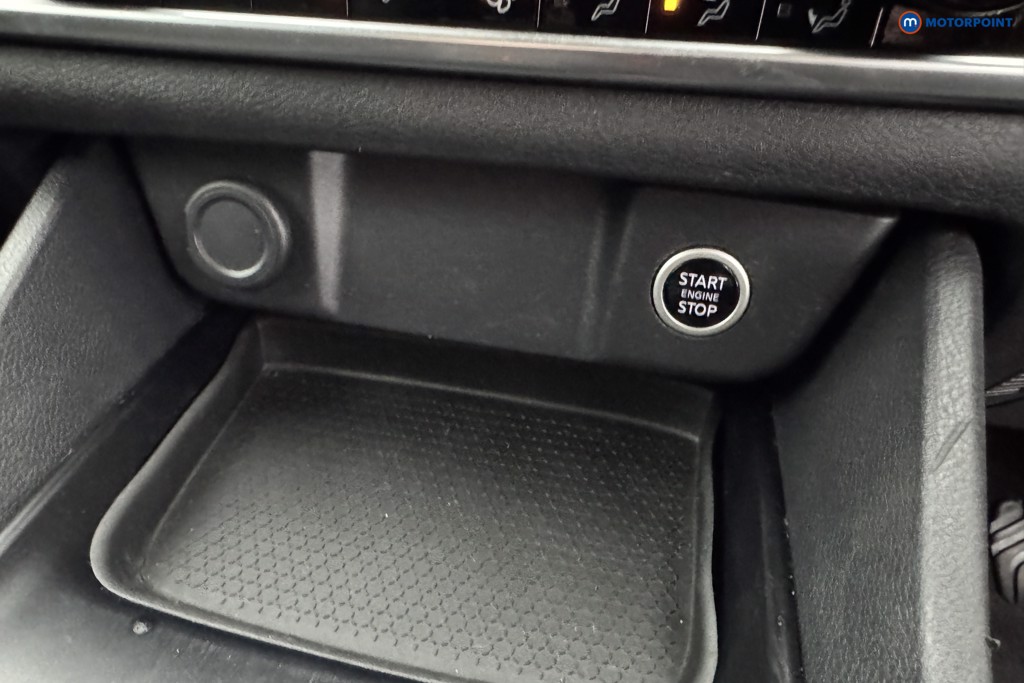Nissan Qashqai Acenta Premium Automatic Petrol SUV - Stock Number (1575393) - 15th supplementary image