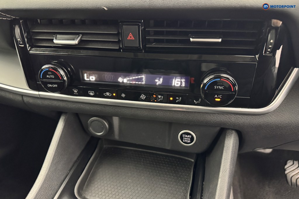 Nissan Qashqai Acenta Premium Automatic Petrol SUV - Stock Number (1575393) - 16th supplementary image
