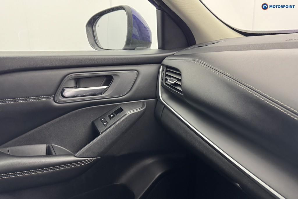 Nissan Qashqai Acenta Premium Automatic Petrol SUV - Stock Number (1575393) - 17th supplementary image