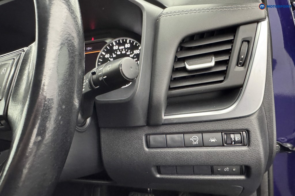 Nissan Qashqai Acenta Premium Automatic Petrol SUV - Stock Number (1575393) - 20th supplementary image