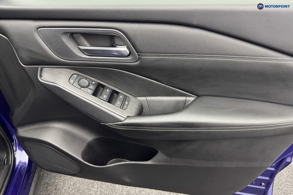 Nissan Qashqai Acenta Premium Automatic Petrol SUV - Stock Number (1575393) - 23rd supplementary image