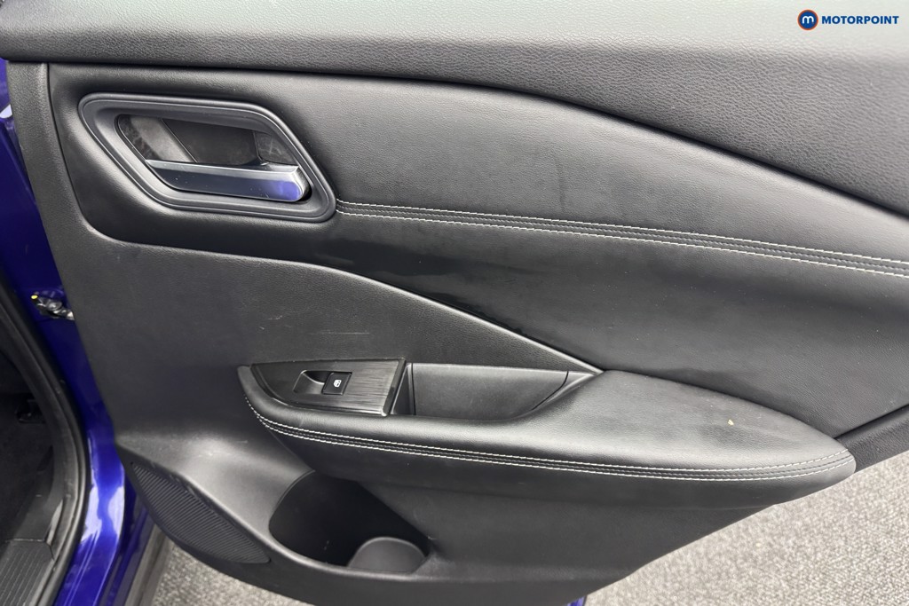 Nissan Qashqai Acenta Premium Automatic Petrol SUV - Stock Number (1575393) - 25th supplementary image