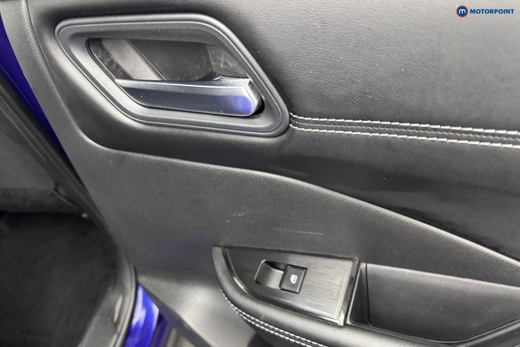 Nissan Qashqai Acenta Premium Automatic Petrol SUV - Stock Number (1575393) - 26th supplementary image