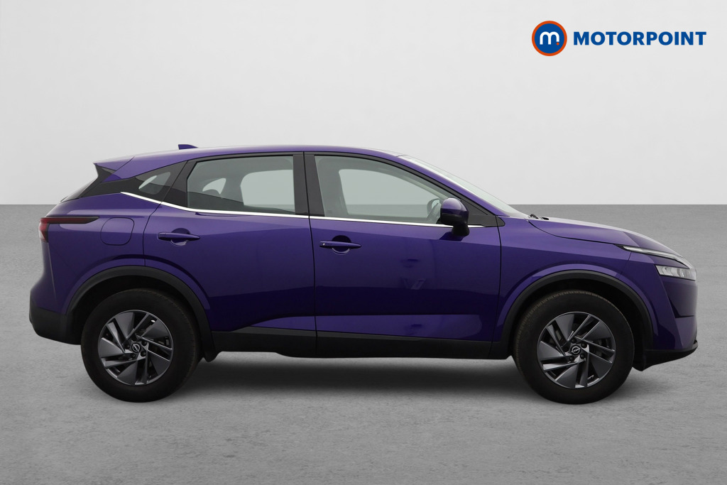 Nissan Qashqai Acenta Premium Automatic Petrol SUV - Stock Number (1575393) - Drivers side