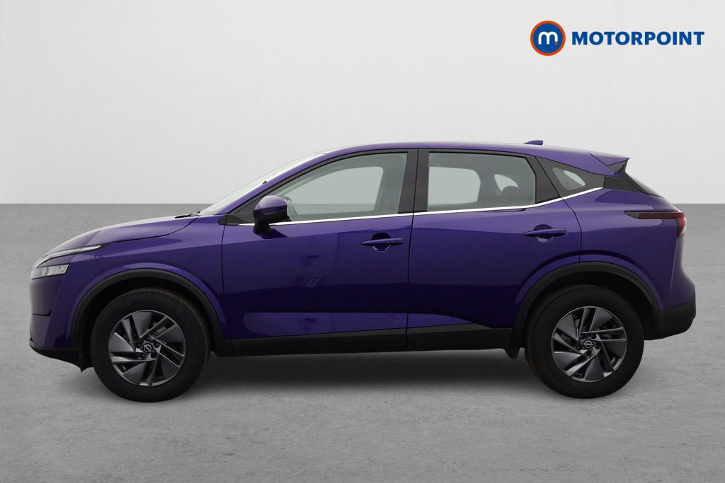 Nissan Qashqai Acenta Premium Automatic Petrol SUV - Stock Number (1575393) - Passenger side