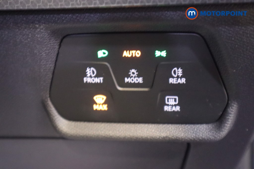 Seat Leon Se Dynamic Manual Petrol Hatchback - Stock Number (1575971) - 10th supplementary image