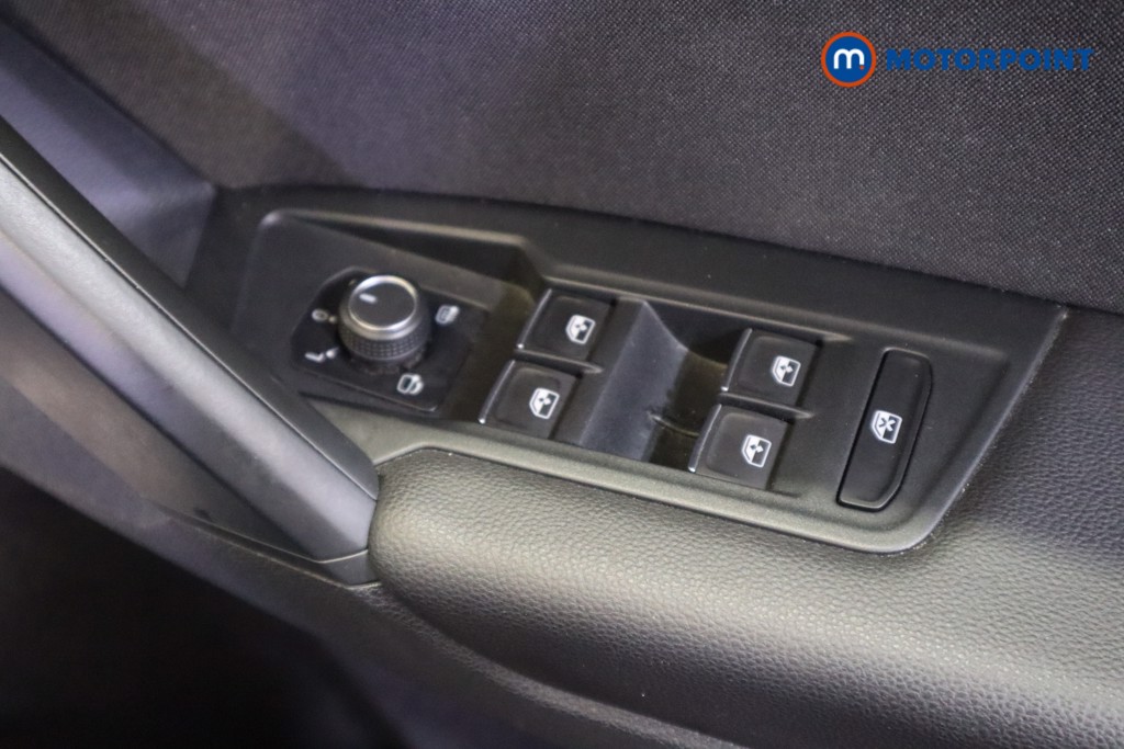Volkswagen Tiguan Elegance Automatic Petrol SUV - Stock Number (1575998) - 9th supplementary image