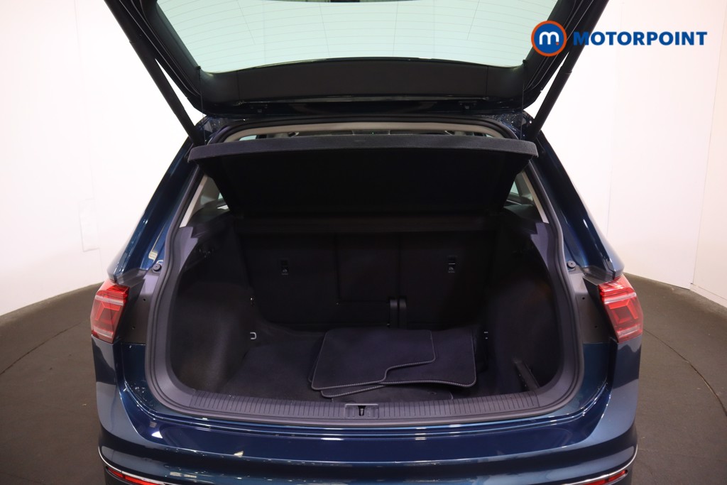 Volkswagen Tiguan Elegance Automatic Petrol SUV - Stock Number (1575998) - 16th supplementary image