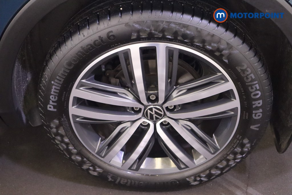 Volkswagen Tiguan Elegance Automatic Petrol SUV - Stock Number (1575998) - 19th supplementary image