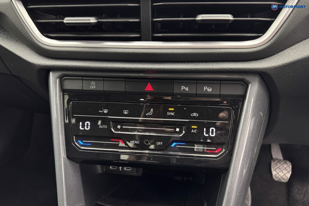 Volkswagen T-Roc Style Manual Petrol SUV - Stock Number (1576627) - 17th supplementary image