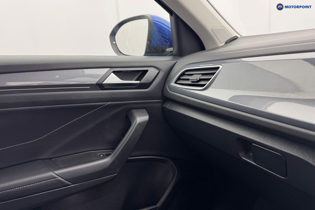 Volkswagen T-Roc Style Manual Petrol SUV - Stock Number (1576627) - 18th supplementary image