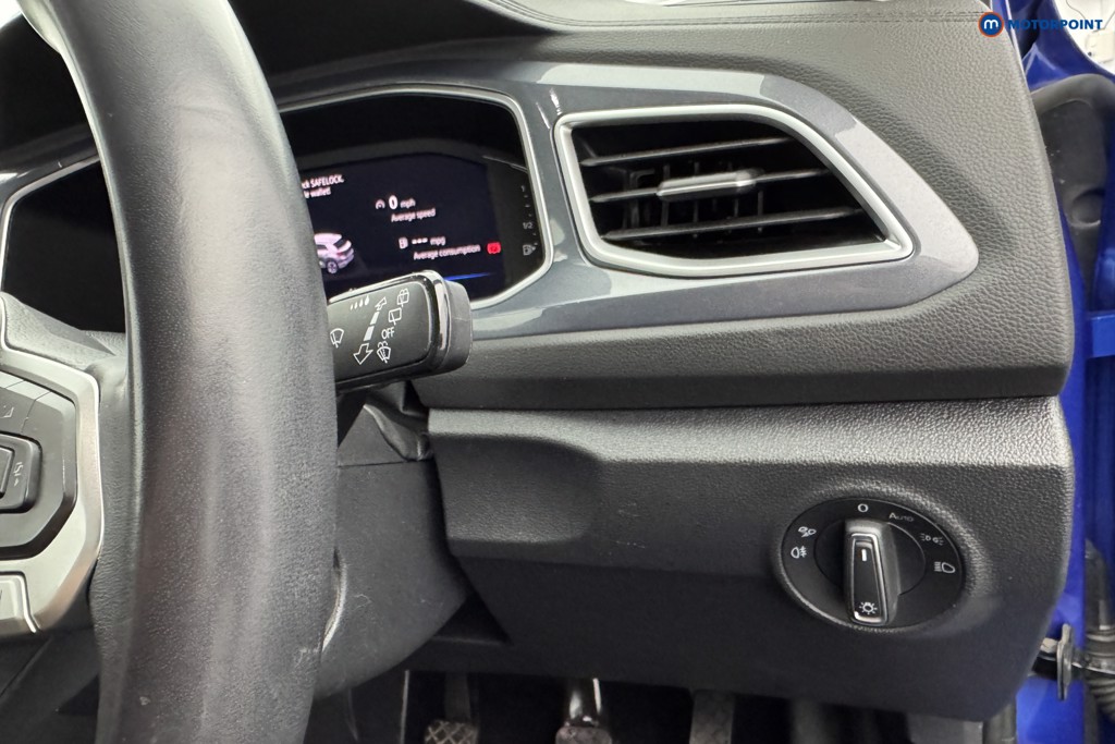 Volkswagen T-Roc Style Manual Petrol SUV - Stock Number (1576627) - 21st supplementary image
