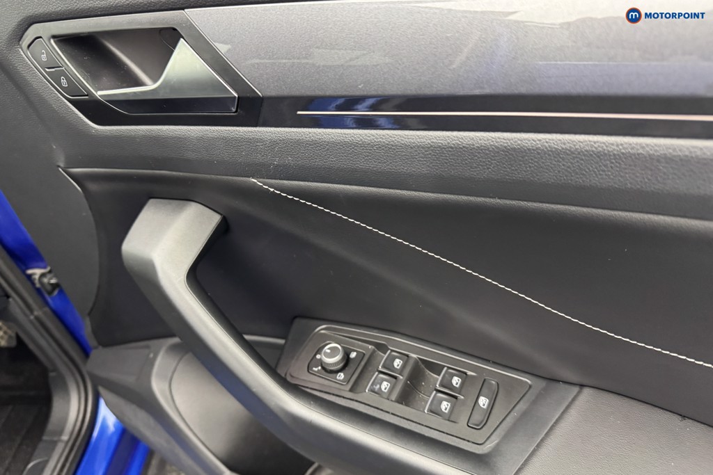 Volkswagen T-Roc Style Manual Petrol SUV - Stock Number (1576627) - 23rd supplementary image